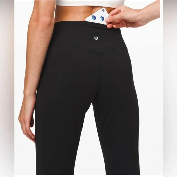 Lululemon Align Jogger 28"
Black - Picture 2 of 6